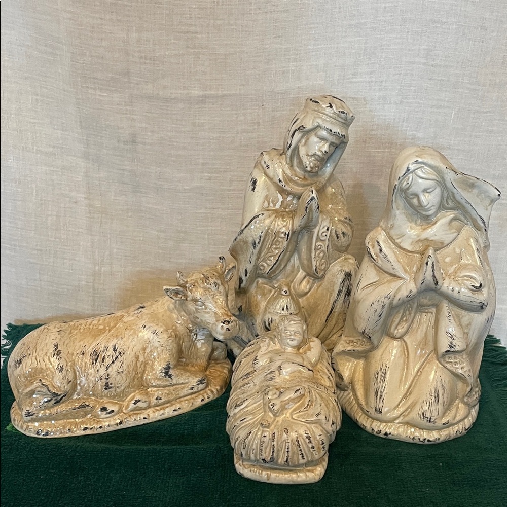Vintage ceramic  Nativity Figurine Set